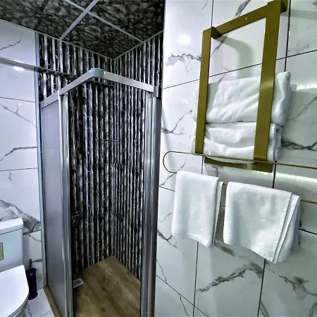 Private In #63 Istanbulská provincie